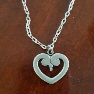 Vintage R Tennesmed Sweden heart necklace